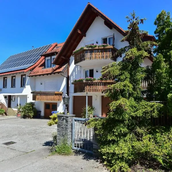 Viesnīca Ferienwohnungen Meyer pilsētā Hochbuch