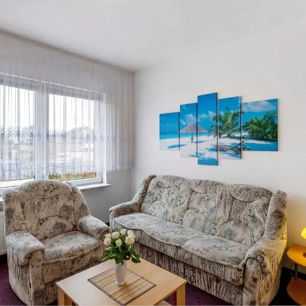 Ferienwohnung Laage, hotel v mestu Laage