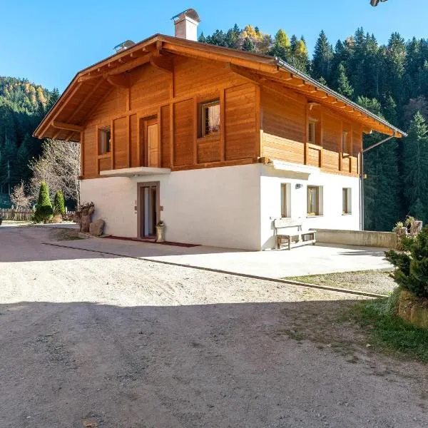 Innerjerberhof Sunnseit, hotel a Lauregno