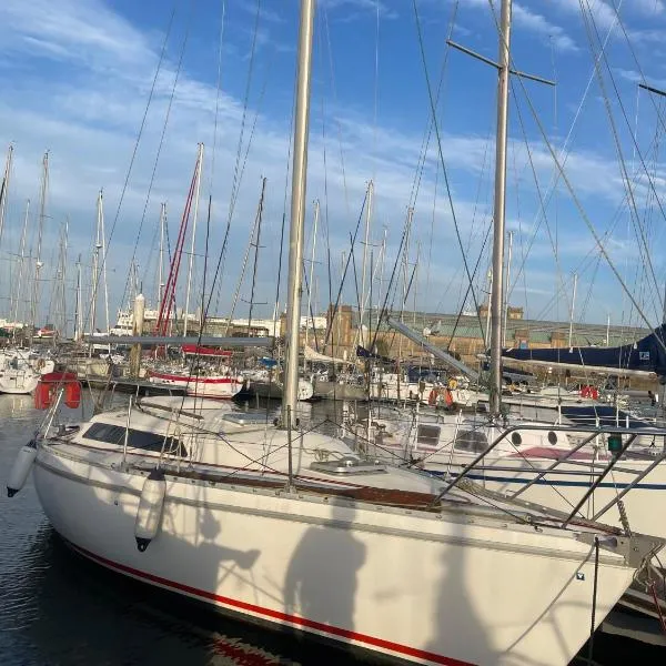 Voilier Miraflores, hotell i Cherbourg en Cotentin