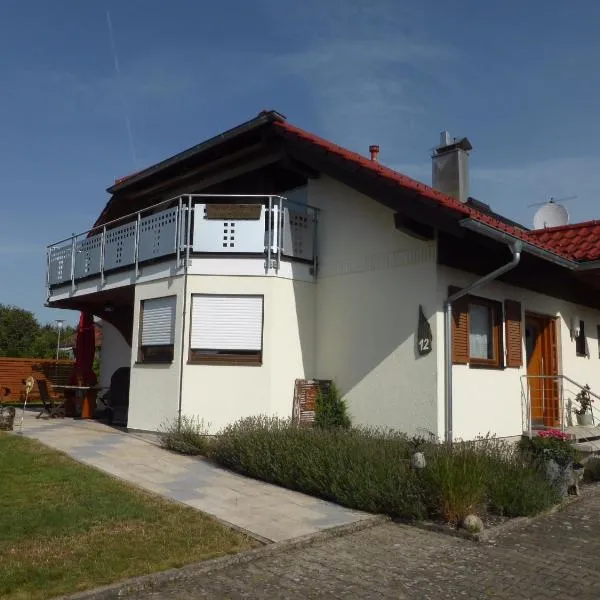 Haus Bross, hotelli kohteessa Hayingen