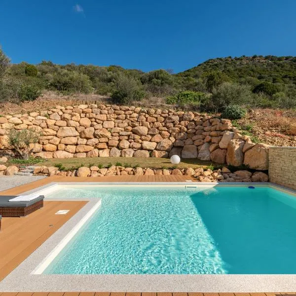 Villa Sa Rocca Junior & Suite, hotel Chiában