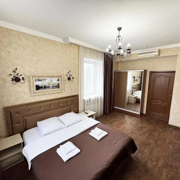 Uman Hotel, מלון באומן