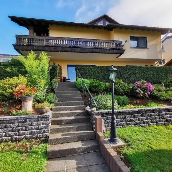 Zur schönen Aussicht, hotel in Schotten