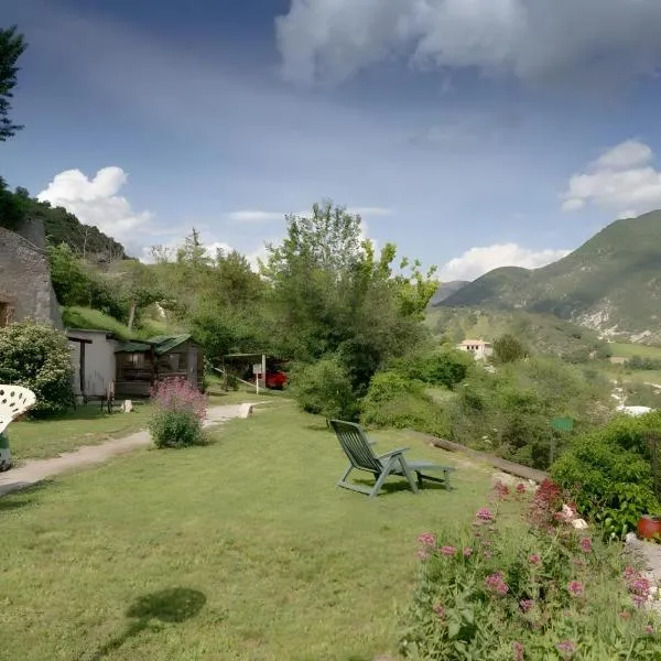 Chambres D'hôtes Le Bellevue -, hotel a Montbrun-les-Bains