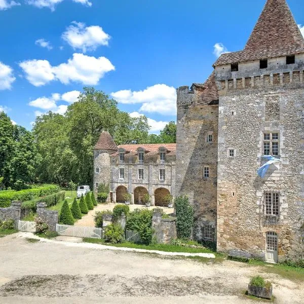 Le Petit Saint Jean, hotel v mestu Saint-Jean-de-Côle