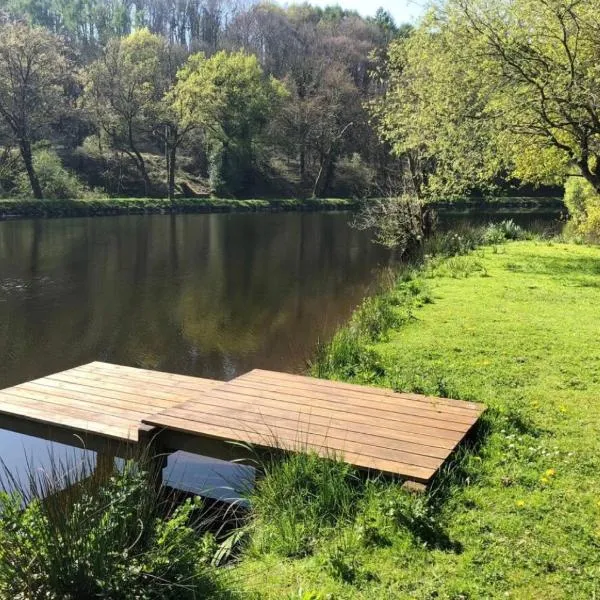 Les gîtes Bretons, hotel u gradu Bieuzy-les Eaux