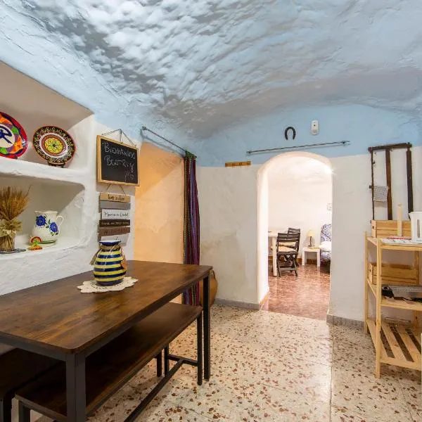 Cueva, hotell i Almería