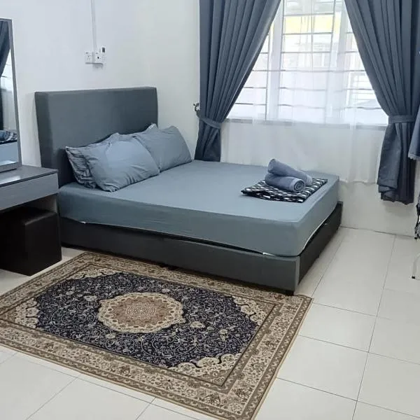 YIE HOMESTAY muslim friendly, hotel in Bemban