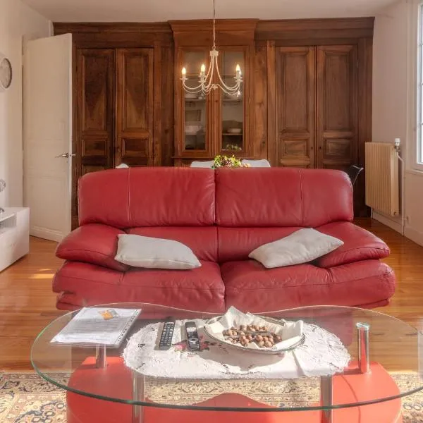 Les Hirondelles Archiac, hotel di Archiac