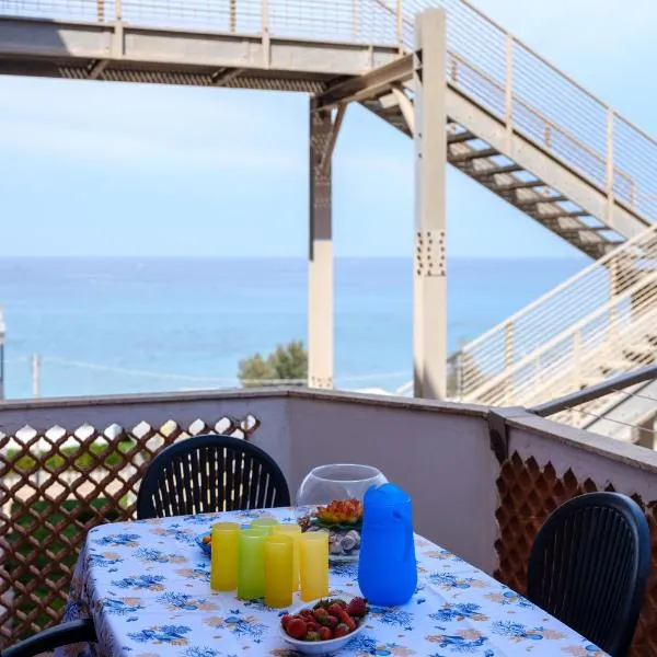 Casa tra cielo e mare in Salento โรงแรมในซานโฟกา