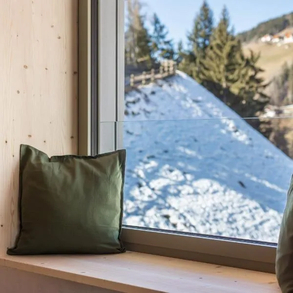 Lena Dolomites Luxury Suite, Hotel in Villnöß