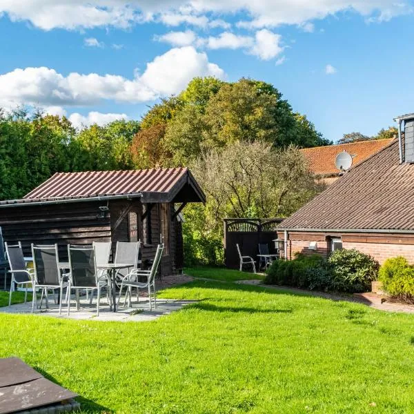 Nordsee Ferienwohnung Wattwurm, hotel i Thunum