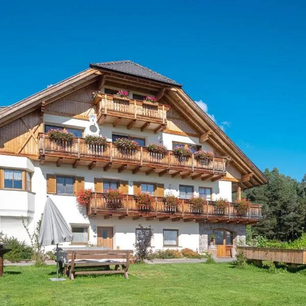 Kardinerhof, Hotel in Klobenstein