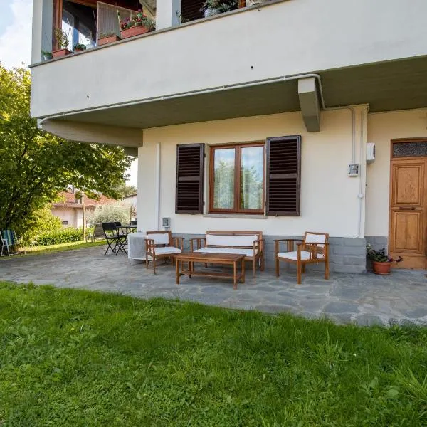 Tramonto sul Castello di Poppi – hotel w mieście Poppi