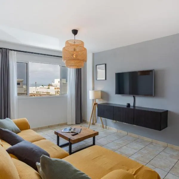 El Pico, hotel i La Santa