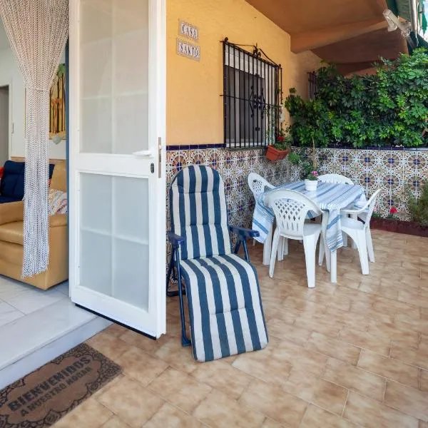 Casa Santo front beach, hotel in Cala del Moral