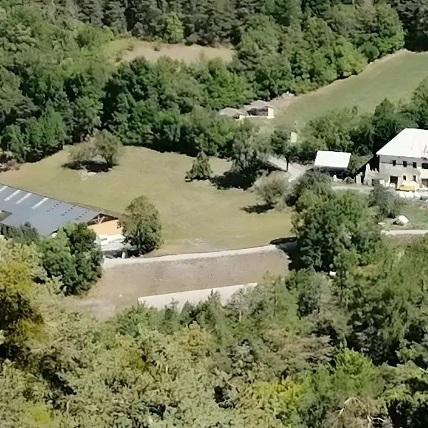 Gîtes à La Ferme Du Marquisat, hotel a Crots