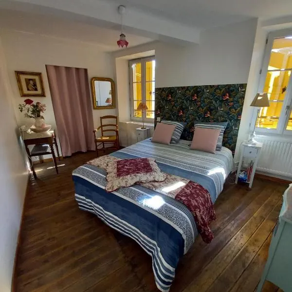 Chambre Bleue - Ostau la Lutz, hotel v mestu Saint-Germain-de-Calberte
