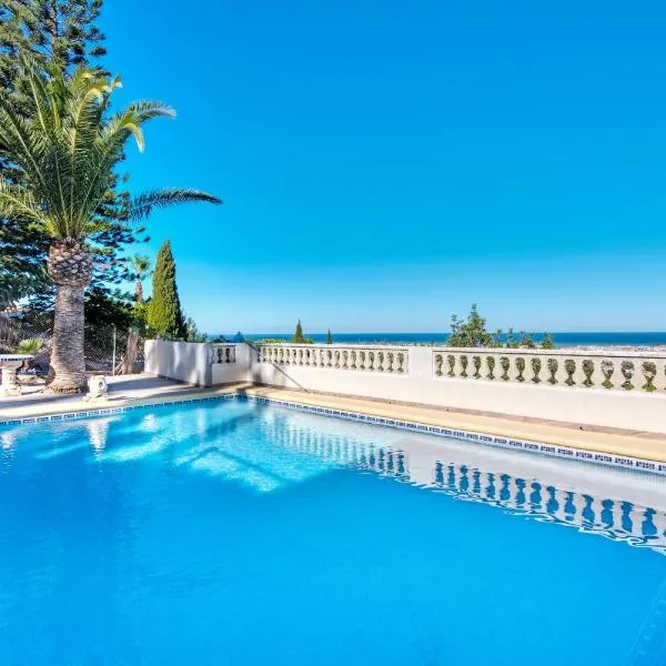 Nicoll, hotel di Denia