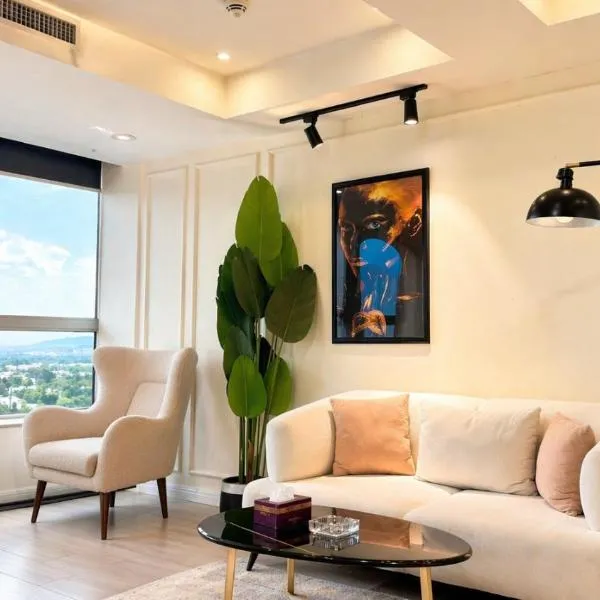 1 Bedroom Apartment at Centaurus Mall with pool and jacuzzi, Hotel in Islamabad