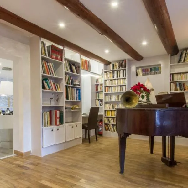 Le Clos Savoie Lorraine, hotel u gradu Thônes