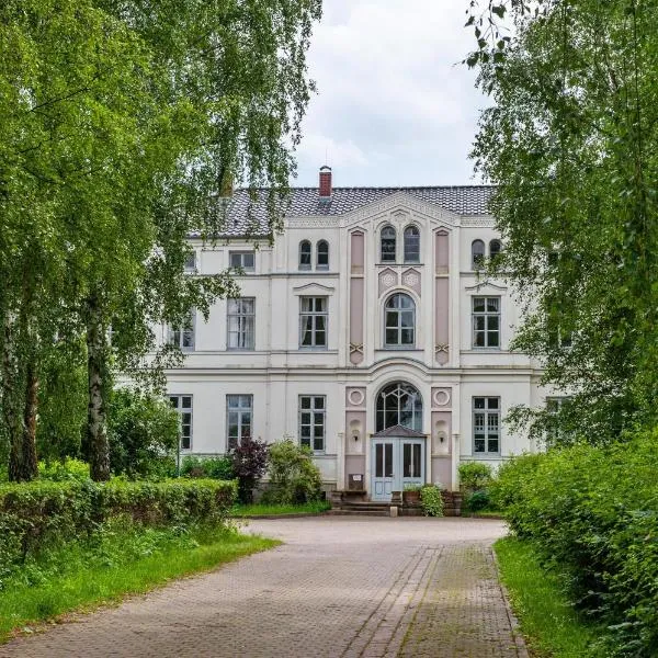 Herrenhaus Marienhof, Hotel in Krakow am See