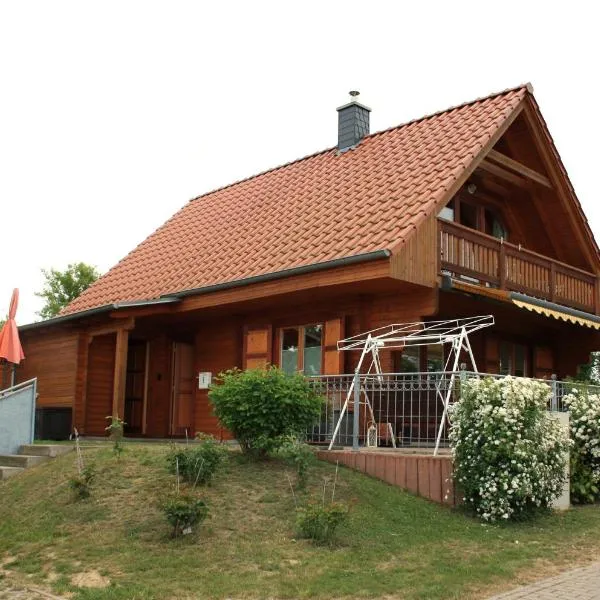 Ferienhaus Zuehlke, hotel a Groß Nemerow