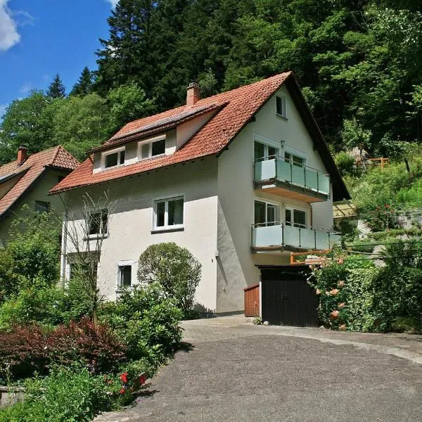 Haus am Waldrand, отель в Триберге