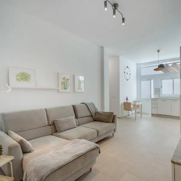 Serenity, Hotel in Arona