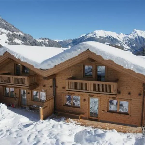 Alpenchalets Waldheim, hotel in Finkenberg