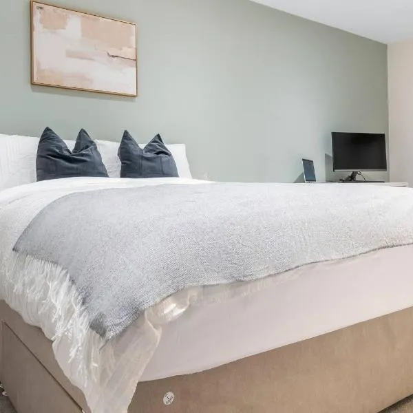 Stylsih 3BR House - Sleeps 5 - Near City Centre - Free Parking: Leeds'te bir otel