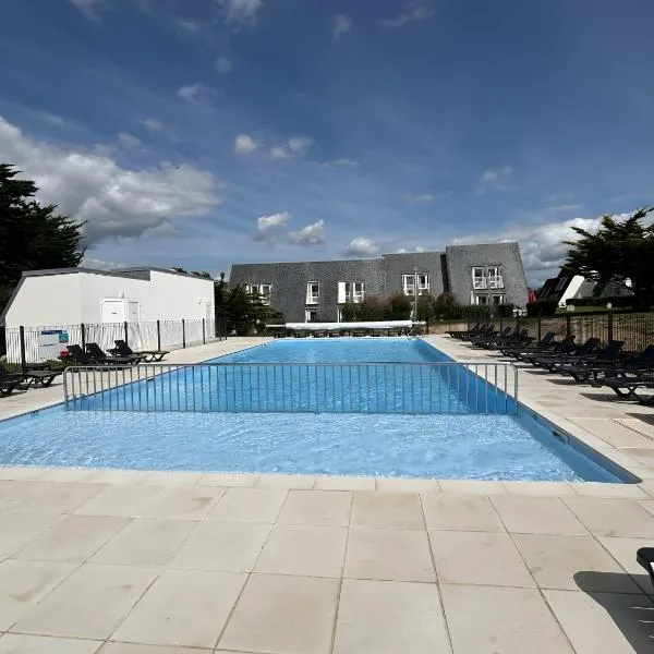 La Perle de l'Océan - Piscine, hotel v mestu Guidel