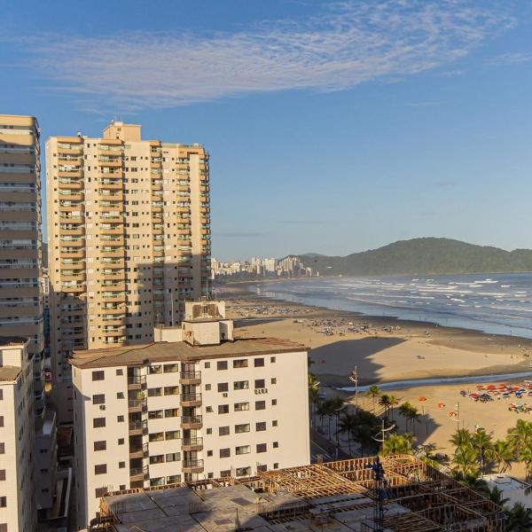 Apto com Garagem poucos passos da Praia Aviacao