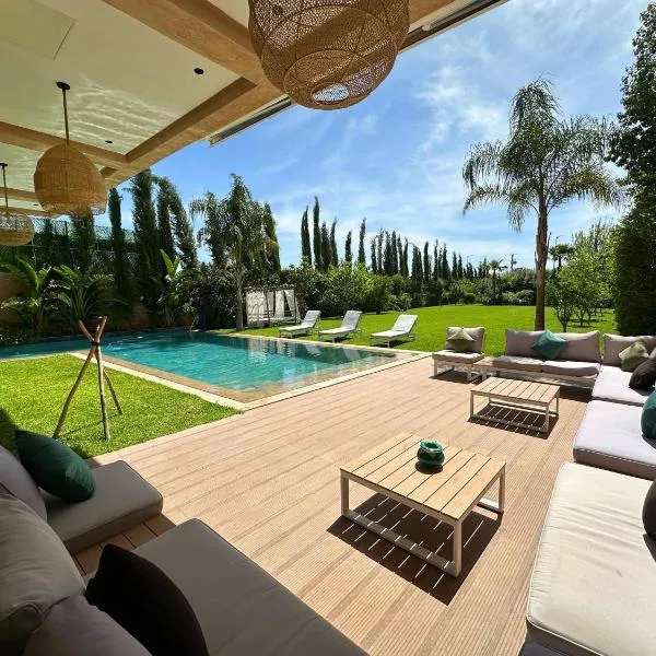 Villa Luxe Golf Argan Piscine & Vue Atlas, hotel sa Marrakech