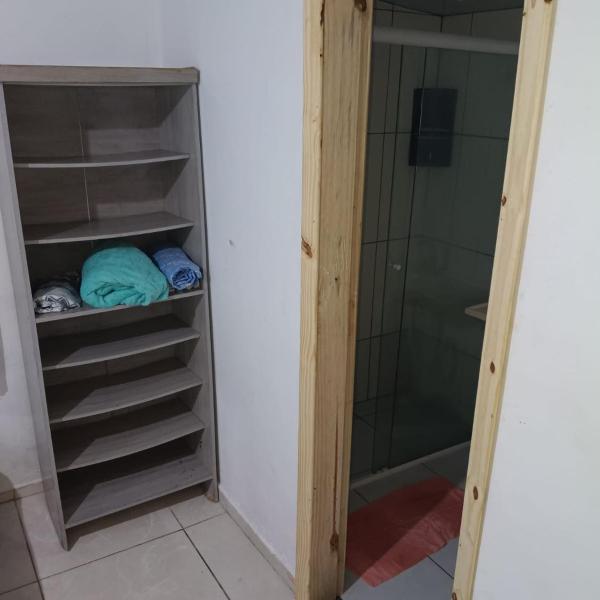 Casa 70 Hostel 350m da praia Balneario Flamingo - Foto 3