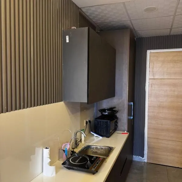 Ghaziabad में, होटल Cozy&Modern Studio WaveCity Stylish Comfortable