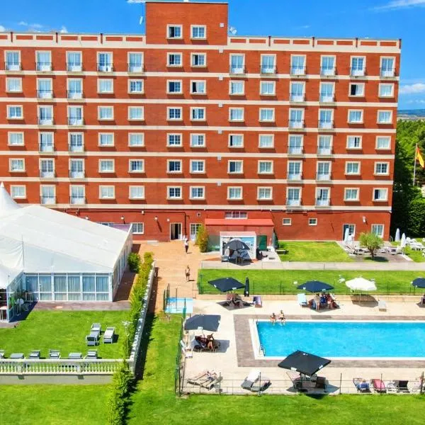 ARVA Santiago León, отель в городе Леон