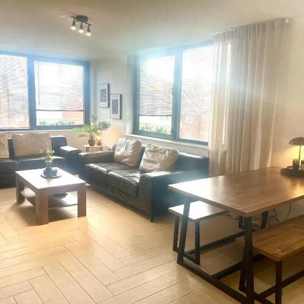Spacious 3BR City Centre Apartment Free Parking, hotel a Liverpool