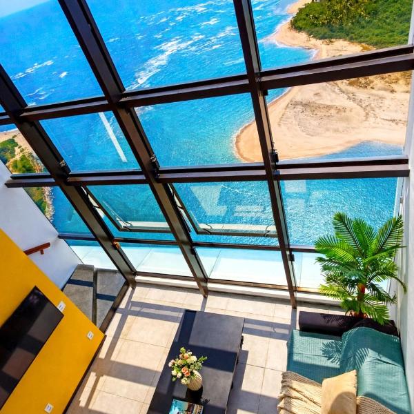 Oceanfront Panoramic View Duplex Loft 34th Floor and Beautiful Pool