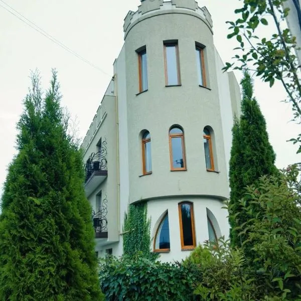 Hotel Three Korony, hotel i Skhidnitsa