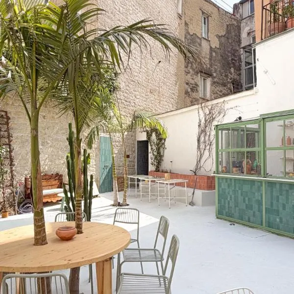 OSA - Stella - Garden Hostel with bar, hotel en Nápoles