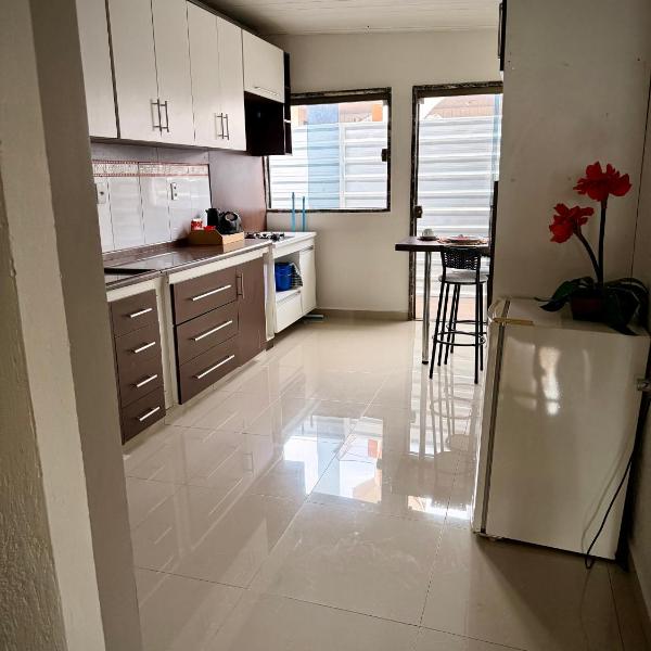 CASA AMPLA e MODERNA com Suíte - Foto 4
