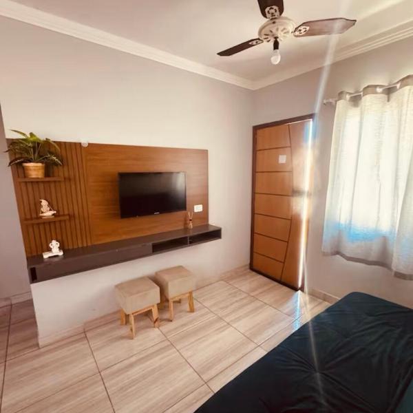 Casa Jardim Joelsa em Paranavai - Foto 2