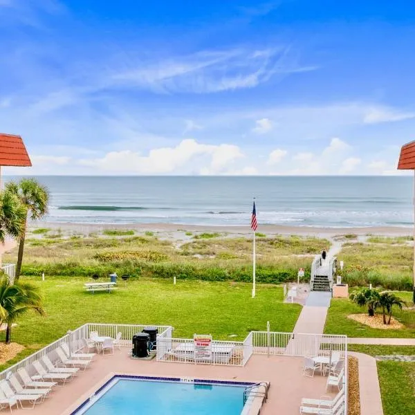 Spanish Main - Cocoa Beach Condos with Pool and Private Beach Access, hotel i Cocoa Beach