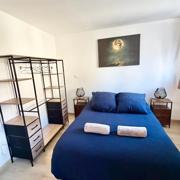 Studio cosy neuf, Cafe offert, Fibre et entree autonome, хотел в Villersexel