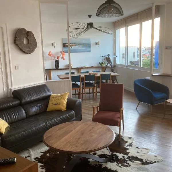 large apartment with sea view and port of guilvinec, Hotel in Le Guilvinec