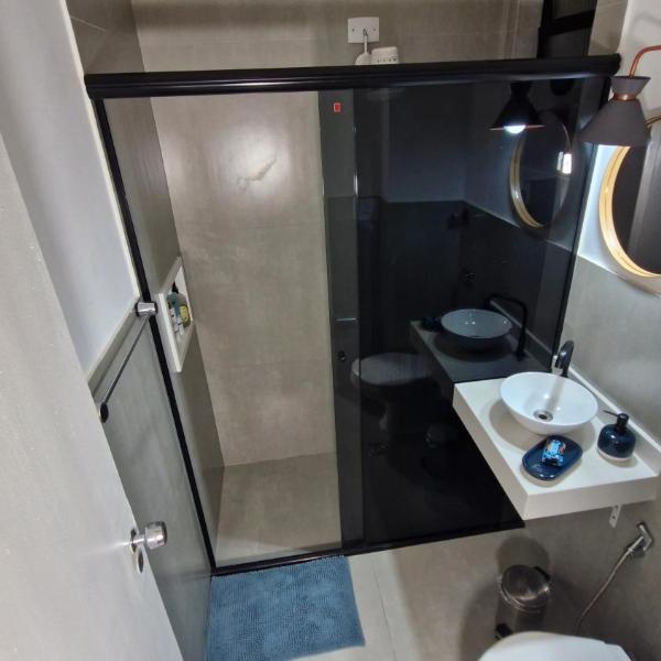 Copacabana Beach! Aconchegante Apartamento a poucos passos do Mar - Foto 3