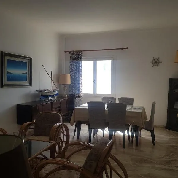 Nautilus andros house, hotell i Ándros