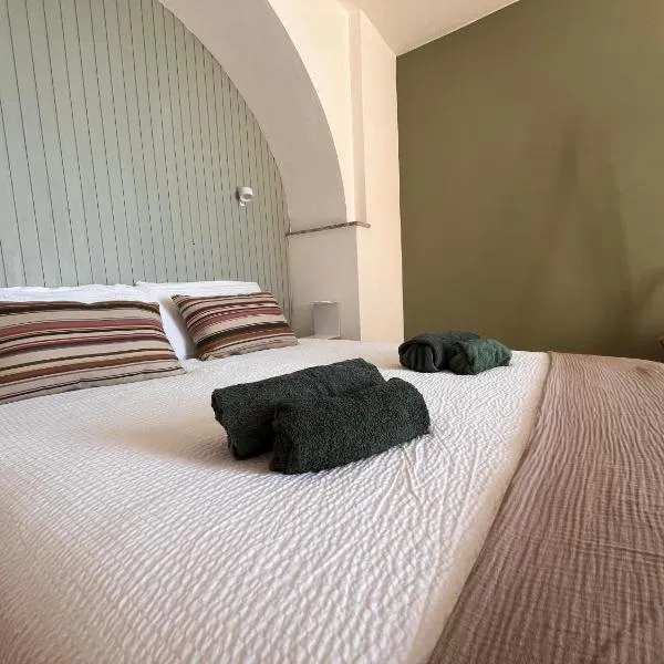 Casa Verdemare – hotel w mieście Cogorno
